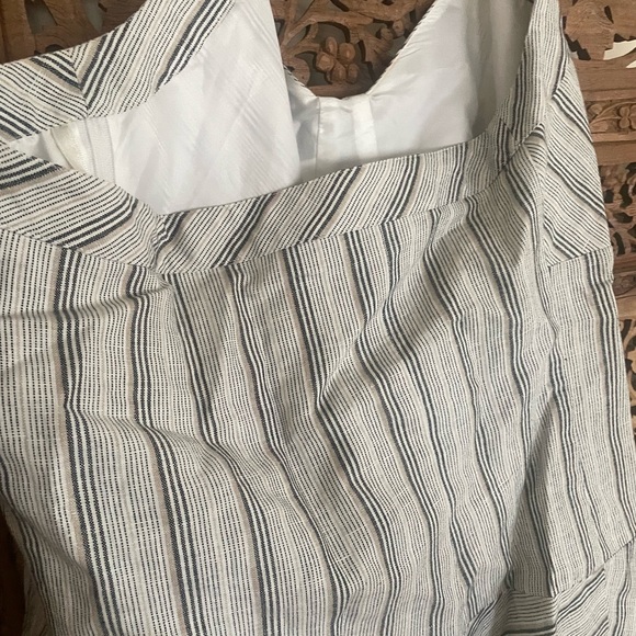 Ann Taylor LOFT Halter top - Picture 4 of 7